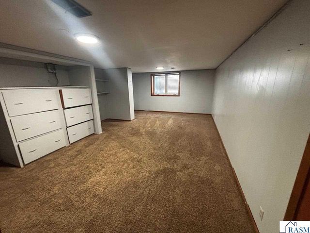 723 Valley View Road, St. Peter, MN 56082
