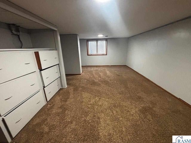 723 Valley View Road, St. Peter, MN 56082