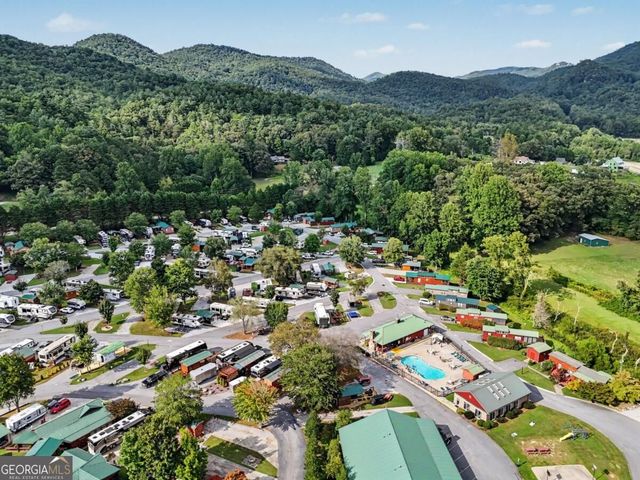 232 River Vista Drive, Dillard, GA 30537