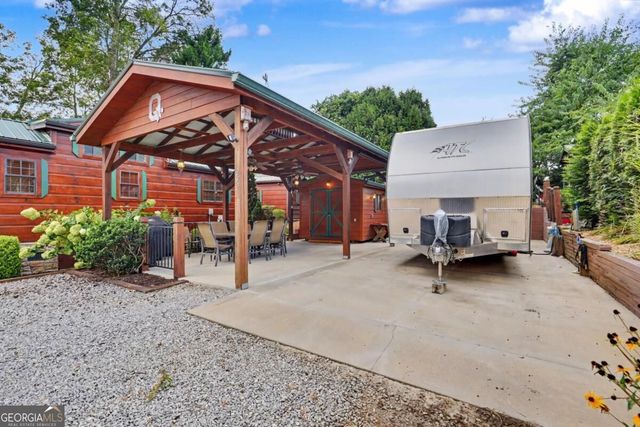 232 River Vista Drive, Dillard, GA 30537