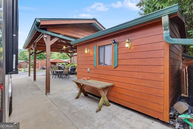 232 River Vista Drive, Dillard, GA 30537