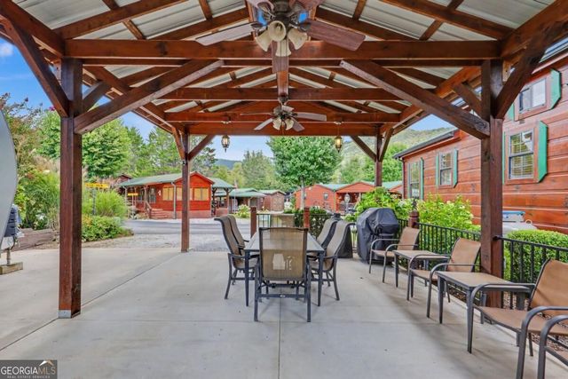 232 River Vista Drive, Dillard, GA 30537