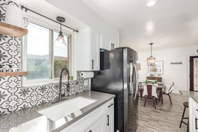 4615 N 22ND Street 204, Phoenix, AZ 85016