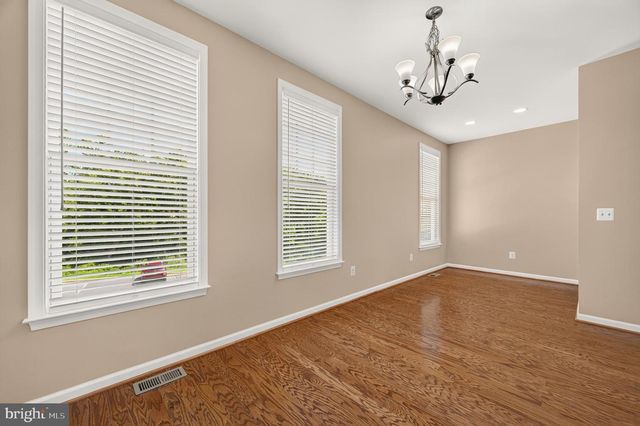 142 SEQUOIA DR, Winchester, VA 22602