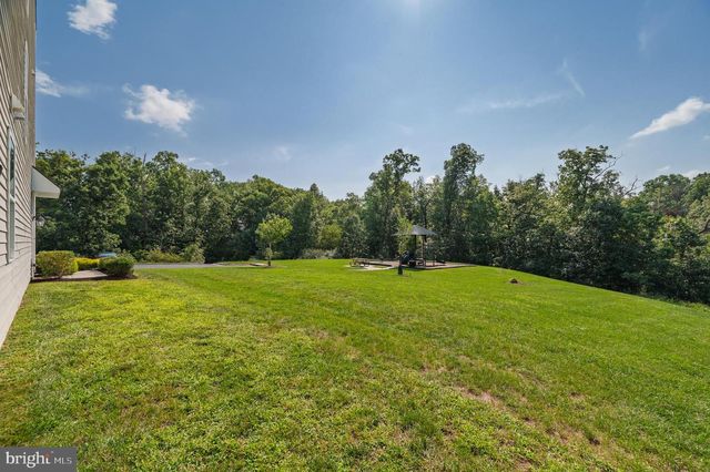 142 SEQUOIA DR, Winchester, VA 22602