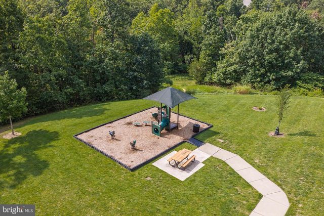 142 SEQUOIA DR, Winchester, VA 22602
