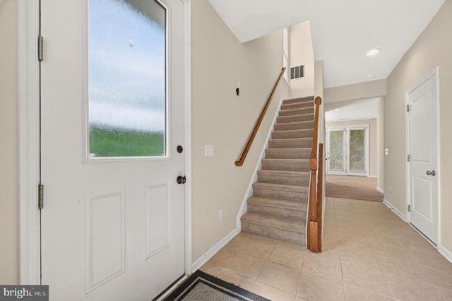 142 SEQUOIA DR, Winchester, VA 22602