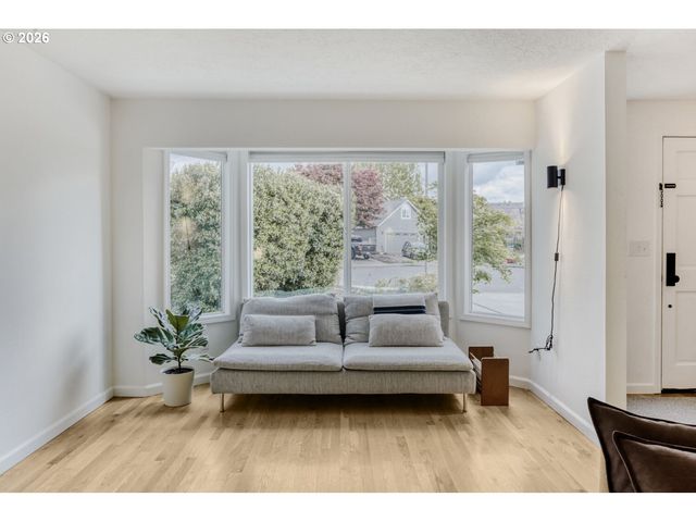 5965 Nw 213TH Pl, Portland, OR 97229