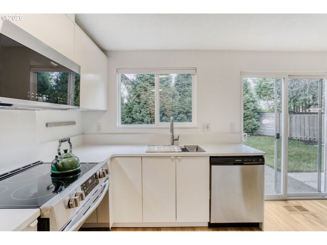 5965 Nw 213TH Pl, Portland, OR 97229
