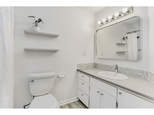 5965 Nw 213TH Pl, Portland, OR 97229