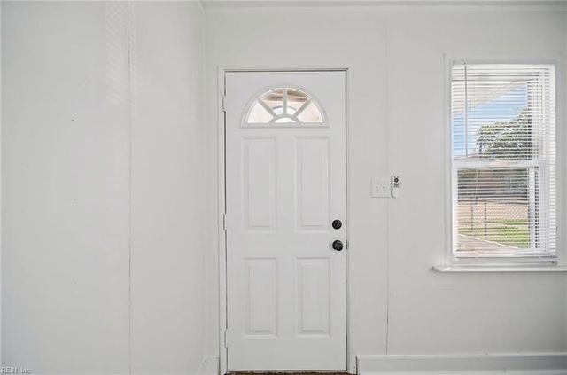 3713 Chestnut AVE, Newport News, VA 23607