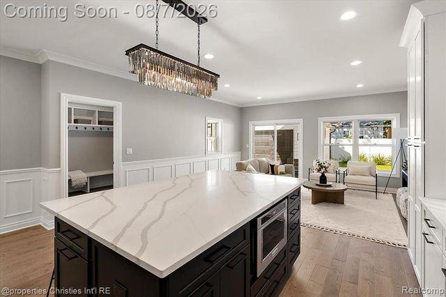 1929 Brookwood Avenue, Royal Oak, MI 48073