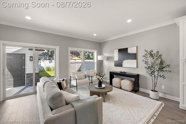 1929 Brookwood Avenue, Royal Oak, MI 48073
