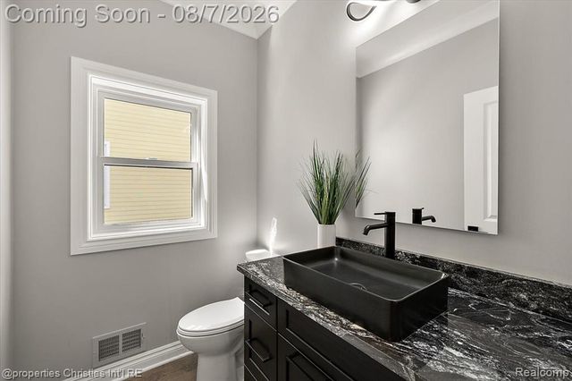 1929 Brookwood Avenue, Royal Oak, MI 48073