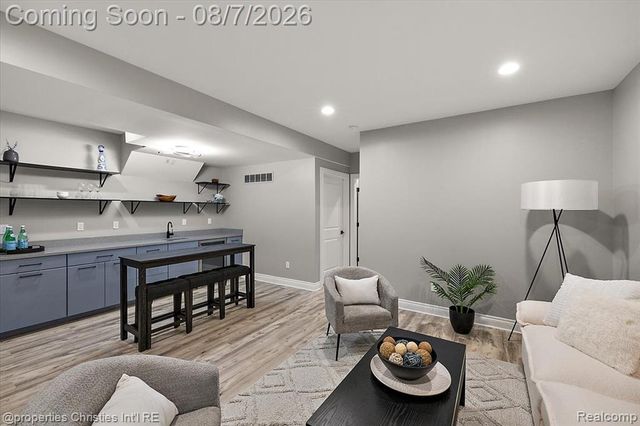 1929 Brookwood Avenue, Royal Oak, MI 48073