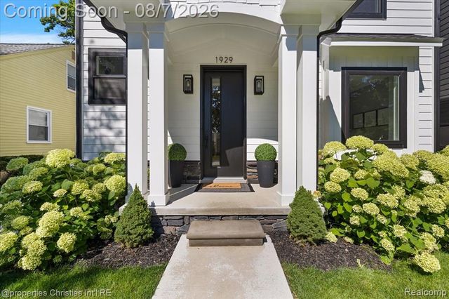 1929 Brookwood Avenue, Royal Oak, MI 48073