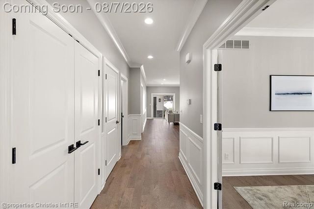 1929 Brookwood Avenue, Royal Oak, MI 48073