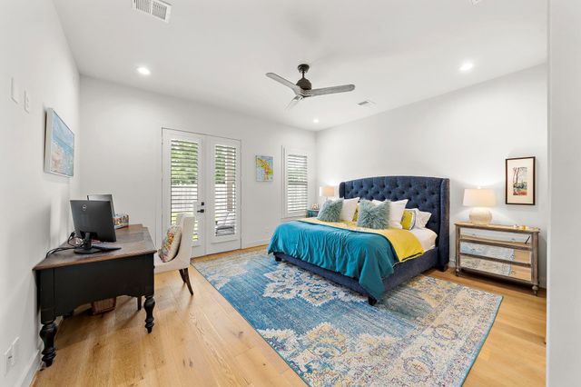 1003 Wakefield Drive, Houston, TX 77018