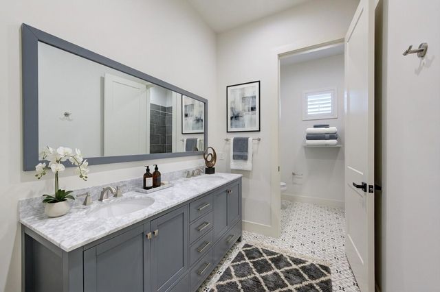 1003 Wakefield Drive, Houston, TX 77018