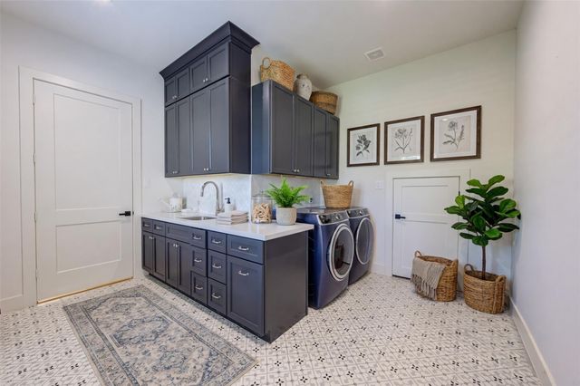 1003 Wakefield Drive, Houston, TX 77018