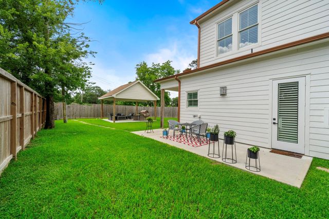 1003 Wakefield Drive, Houston, TX 77018