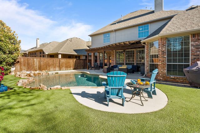 8821 Weston Lane, Lantana, TX 76226