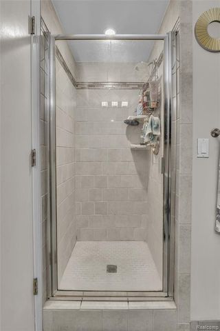 29104 Philadelphia Drive 13, New Baltimore, MI 48051