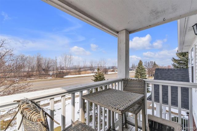 29104 Philadelphia Drive 13, New Baltimore, MI 48051