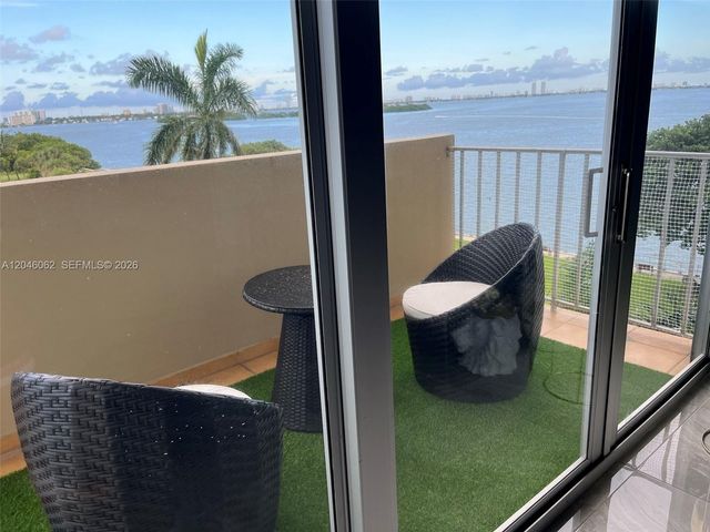 880 NE 69th St 5Q, Miami, FL 33138