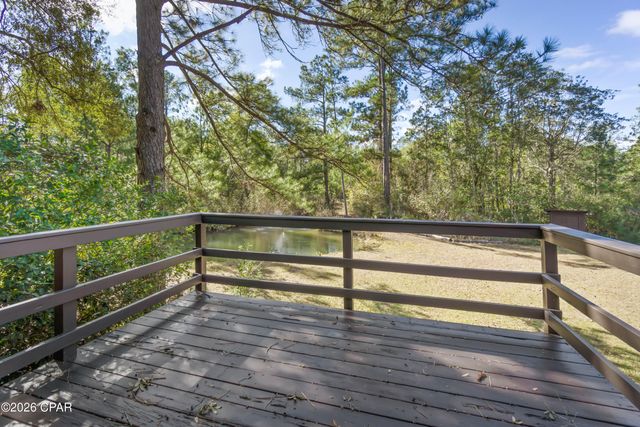 3031 Pineoaks Lane, Chipley, FL 32428