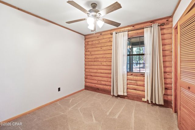 3031 Pineoaks Lane, Chipley, FL 32428