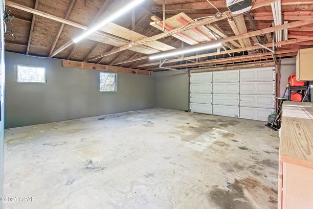 3031 Pineoaks Lane, Chipley, FL 32428