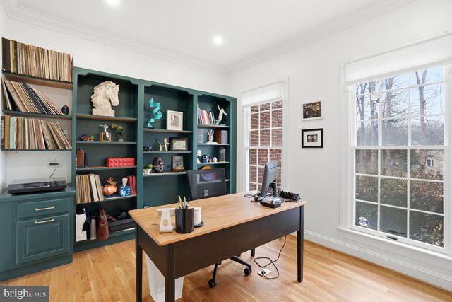 8656 TUTTLE RD, Springfield, VA 22152