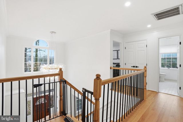 8656 TUTTLE RD, Springfield, VA 22152