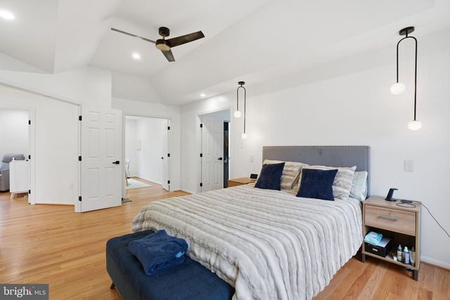 8656 TUTTLE RD, Springfield, VA 22152