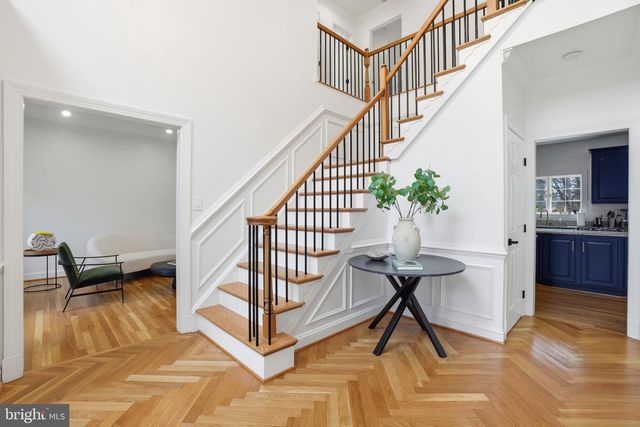 8656 TUTTLE RD, Springfield, VA 22152