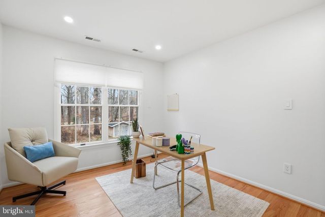 8656 TUTTLE RD, Springfield, VA 22152