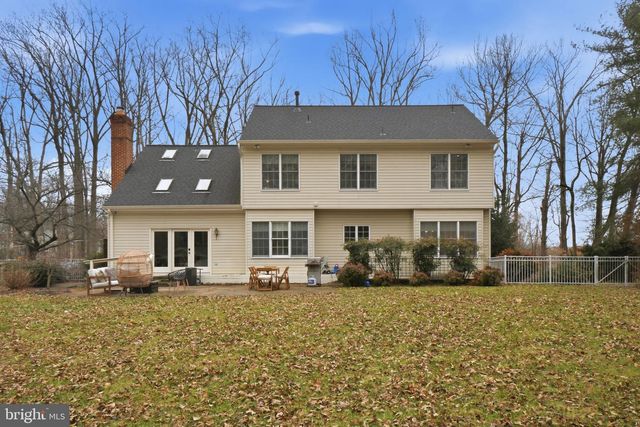 8656 TUTTLE RD, Springfield, VA 22152