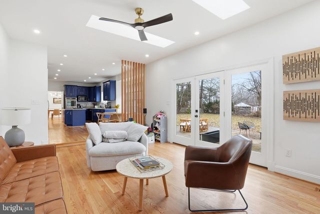 8656 TUTTLE RD, Springfield, VA 22152