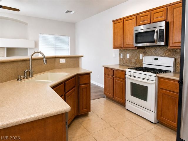 4831 Double Down Drive 103, Las Vegas, NV 89122