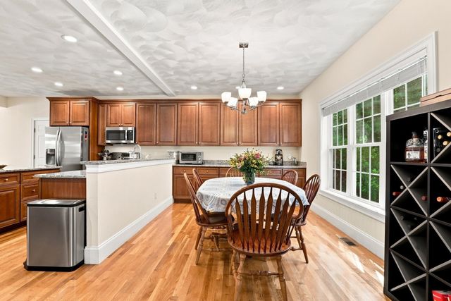 9 Forbes Rd, Hudson, MA 01749