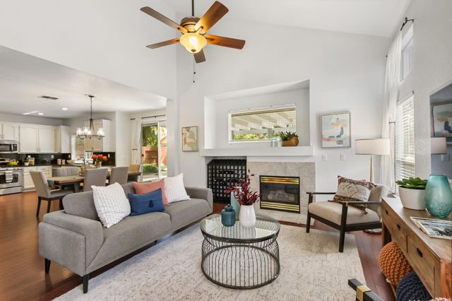 1405 Byrne Ct, Folsom, CA 95630