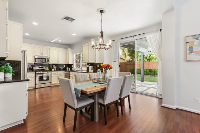 1405 Byrne Ct, Folsom, CA 95630