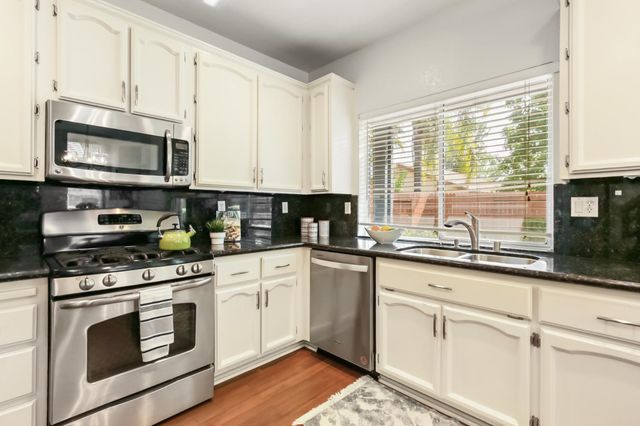 1405 Byrne Ct, Folsom, CA 95630