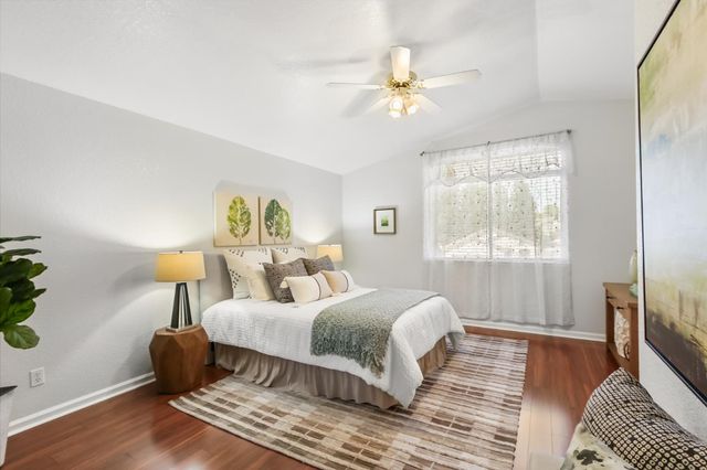 1405 Byrne Ct, Folsom, CA 95630