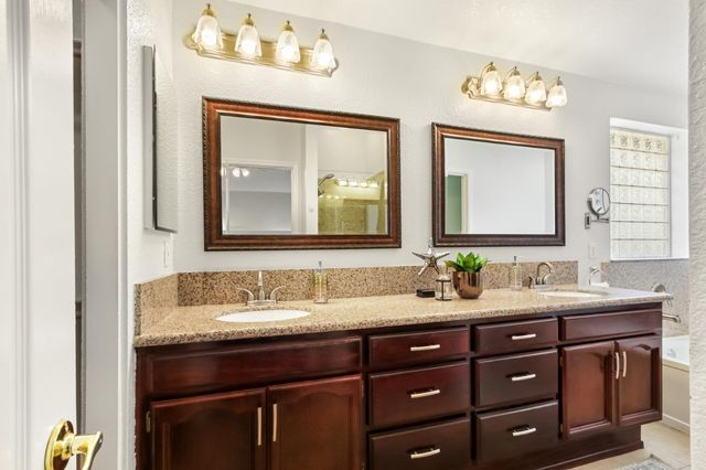 1405 Byrne Ct, Folsom, CA 95630