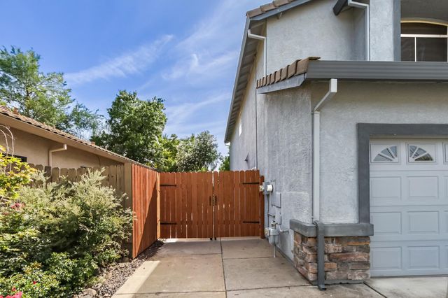 1405 Byrne Ct, Folsom, CA 95630