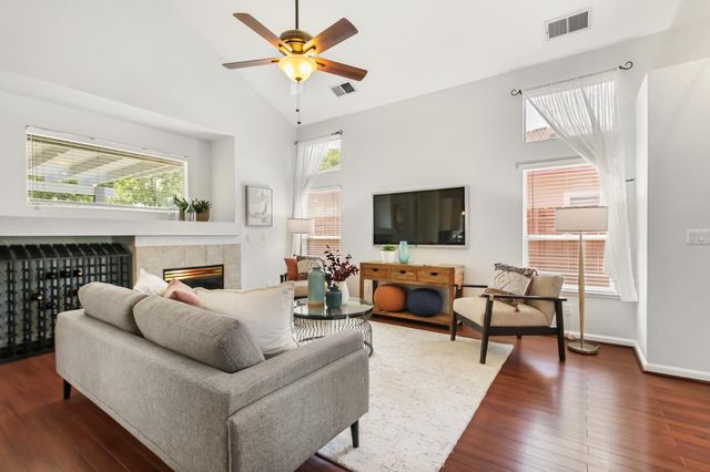 1405 Byrne Ct, Folsom, CA 95630