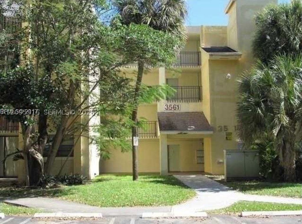 3561 SW 117th Ave 7-308, Miami, FL 33175