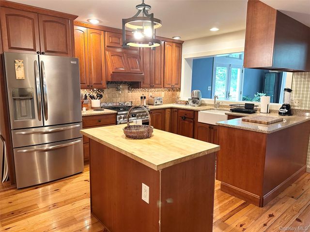 291 Comfort Trail, Montgomery, NY 12549